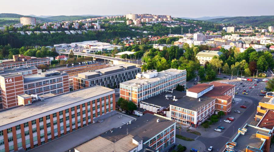 Najlepsze opcje wynajmu samochodów w Zlinie